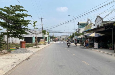 Chính chủ cần bán gấp lô đất tại mặt tiền đường Trần Hưng Đạo, Lạc Tánh, Huyện Tánh Linh, tỉnh Bình Thuận.